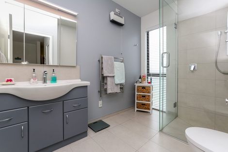 Photo of property in 39 Buller Street, New Plymouth, 4310