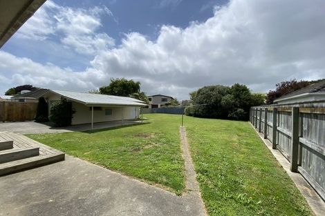 Photo of property in 18 Gardener Street, Levin, 5510