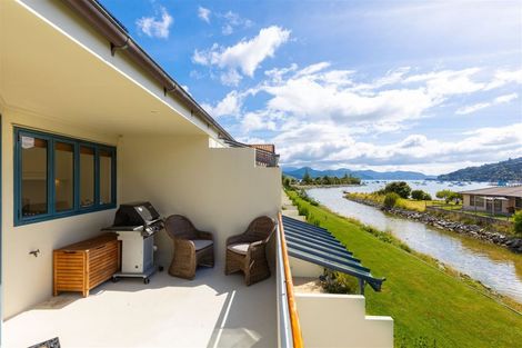 Photo of property in 3/45 Beach Road, Waikawa, Picton, 7220