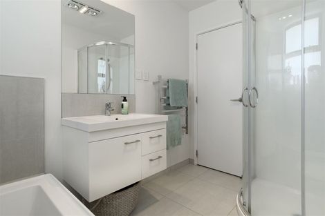 Photo of property in 28 Te Kio Crescent, Papamoa Beach, Papamoa, 3118