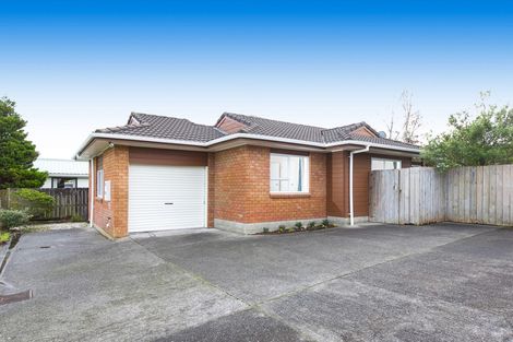 Photo of property in 3/5 Newington Road, Henderson, Auckland, 0612