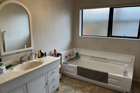 Photo of property in 9c Saint Olpherts Avenue, Hamilton East, Hamilton, 3216