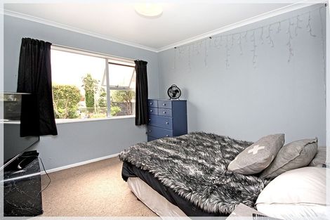 Photo of property in 49 Strathmore Avenue, Levin, 5510