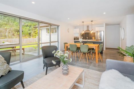 Photo of property in 30 Alf Simpson Drive, Whitianga, 3510