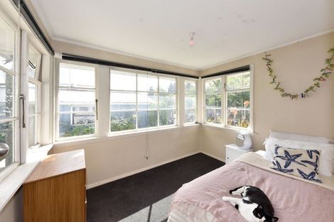 Photo of property in 1/15 Defoe Place, Waltham, Christchurch, 8023