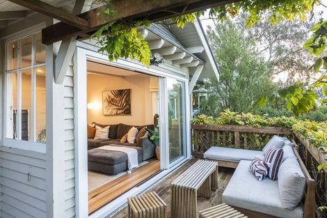 Photo of property in 97 Hackthorne Road, Cashmere, Christchurch, 8022