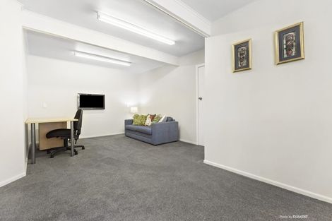 Photo of property in 33 Upper Bourke Street, Kilbirnie, Wellington, 6022