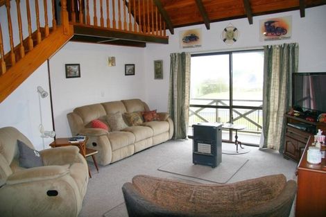 Photo of property in 25 Kauri Place, Tairua, 3508