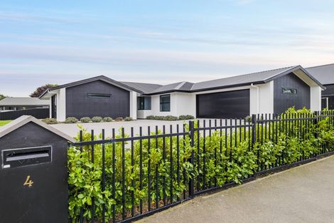Photo of property in 4 Cuddie Close, East Taieri, Mosgiel, 9024