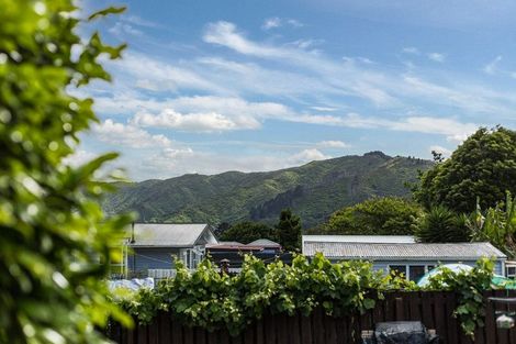 Photo of property in 11 Gardiner Grove, Wainuiomata, Lower Hutt, 5014