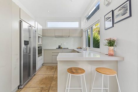 Photo of property in 28 Regina Street, Westmere, Auckland, 1022