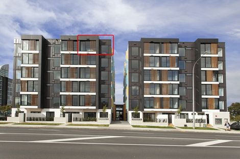 Photo of property in Frank Sargeson Apts, 501/74 Anzac Street, Takapuna, Auckland, 0622