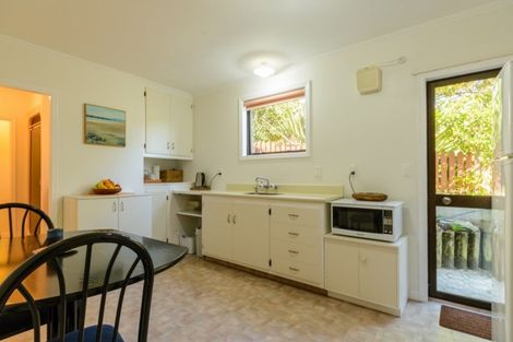 Photo of property in 20 Broadway, Picton, 7220