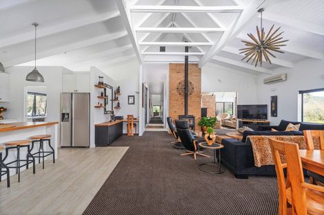 Photo of property in 32 Julian Road, Onemana, Whangamata, 3691