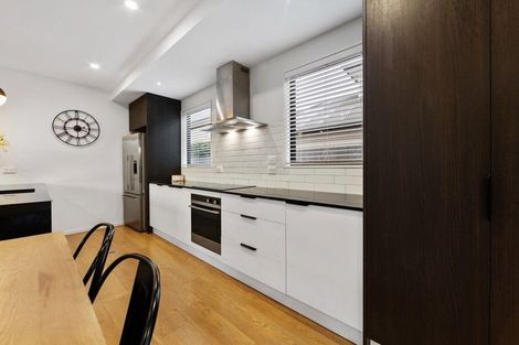 Photo of property in 3/27 Springfield Road, St Albans, Christchurch, 8014