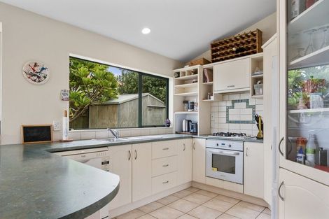Photo of property in 56 Hetherington Road, Ranui, Auckland, 0612
