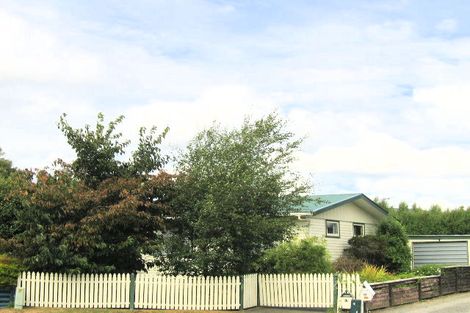Photo of property in 13 Parera Grove, Heretaunga, Upper Hutt, 5018