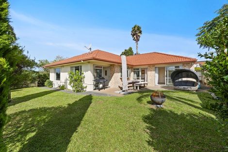 Photo of property in 32 Highfields Terrace, Henderson, Auckland, 0612