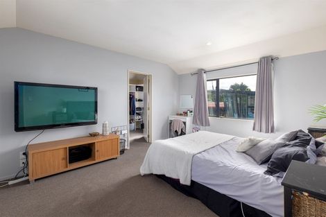 Photo of property in 127 Saint Johns Street, Bromley, Christchurch, 8062