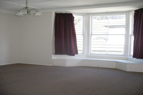 Photo of property in 3-5 Knoll Street, Island Bay, Wellington, 6023