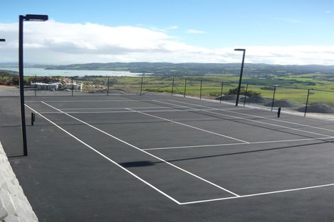 Photo of property in 79 Rangiuru Drive, Parua Bay, Onerahi, 0192