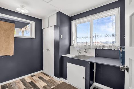 Photo of property in 92 Swiss Avenue, Gonville, Whanganui, 4501