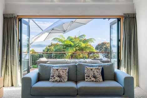 Photo of property in 3 Whakamoenga Point, Acacia Bay, Taupo, 3385