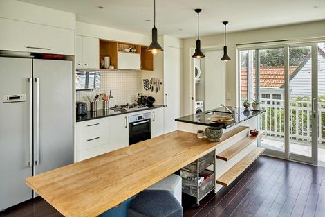 Photo of property in 321b The Terrace, Te Aro, Wellington, 6011