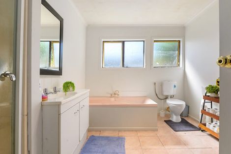 Photo of property in 18 Livingstone Avenue, Nawton, Hamilton, 3200