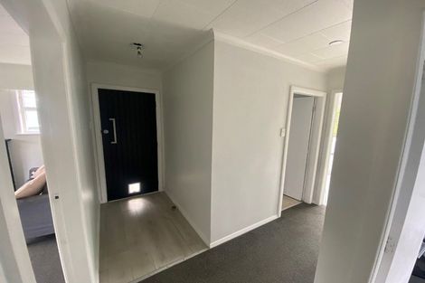 Photo of property in 35 Bledisloe Crescent, Wainuiomata, Lower Hutt, 5014