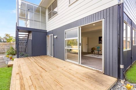 Photo of property in 35 Reelick Avenue, Pakuranga Heights, Auckland, 2010