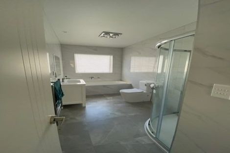 Photo of property in 138 Arran Point Parade, Orewa, 0931