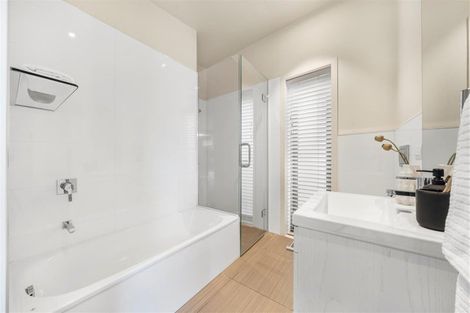 Photo of property in 58 Seacliffe Avenue, Belmont, Auckland, 0622