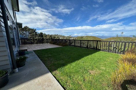 Photo of property in 34 Epic Way, Newlands, Wellington, 6037