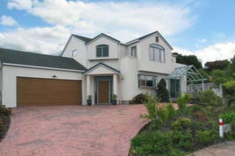 Photo of property in 5 Lanyon Place, Whitby, Porirua, 5024