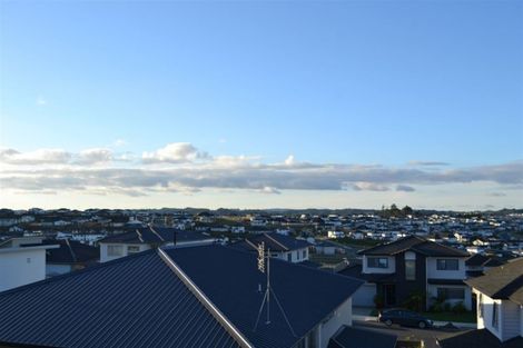 Photo of property in 62 Wainui Road, Silverdale, 0932