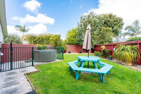 Photo of property in 10 Bootmaker Avenue, Waipu, 0510