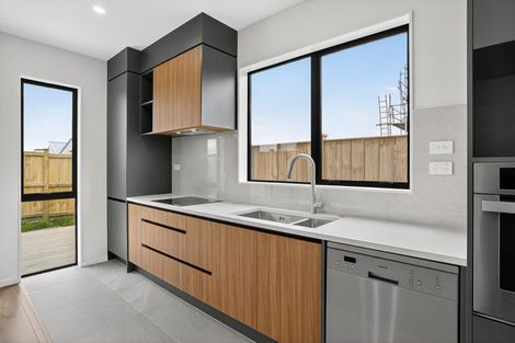 Photo of property in 10 Kaapehu Street, Karaka, 2578