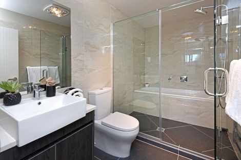 Photo of property in 11 Waru Lane, Te Atatu Peninsula, Auckland, 0610