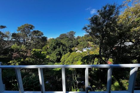 Photo of property in 35 Glenbervie Terrace, Thorndon, Wellington, 6011