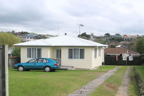 Photo of property in 9 Goods Road, Otumoetai, Tauranga, 3110