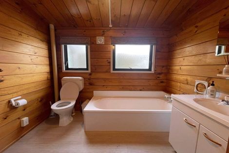 Photo of property in 37 Pitt Road, Runciman, Drury, 2578