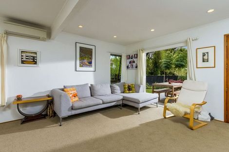 Photo of property in 1/47 Selwyn Crescent, Forrest Hill, Auckland, 0620