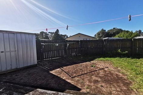 Photo of property in 7 Coletta Lane, Te Atatu South, Auckland, 0610