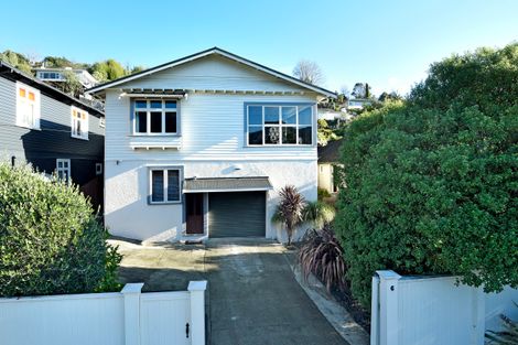 Photo of property in 6 Renwick Place, Nelson South, Nelson, 7010
