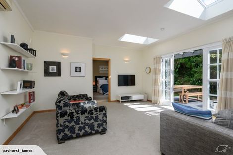 Photo of property in 11 Albemarle Road, Northland, Wellington, 6012