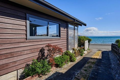Photo of property in 43 Moana Road, Plimmerton, Porirua, 5026