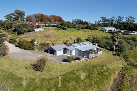 Photo of property in 383 Kaitemako Road, Welcome Bay, Tauranga, 3175