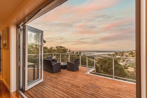 Photo of property in 93 Mount Pleasant Road, Mount Pleasant, Christchurch, 8081