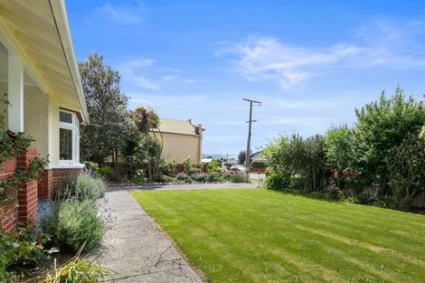 Photo of property in 27 Devon Street, Picton, 7220